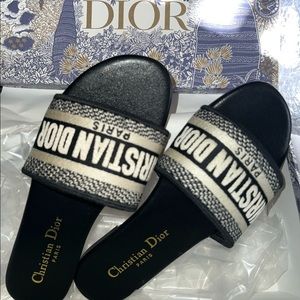 Dior black summer slides size 7 (UA)